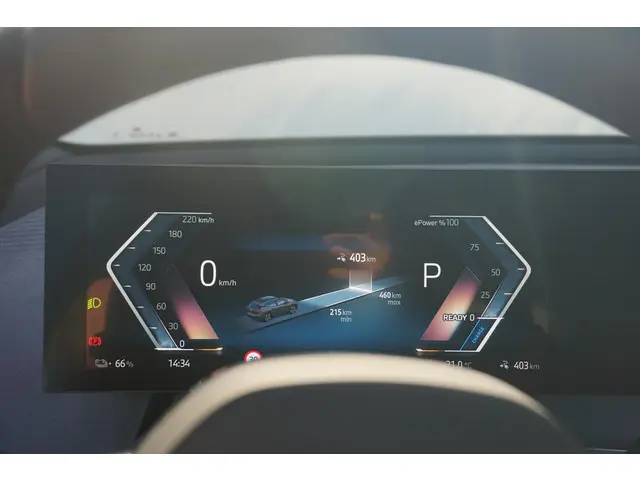 BMW iX xDrive60 2025 Elektrisch 14