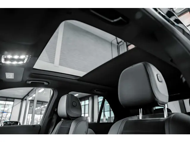 Mercedes-Benz GLE 450 2023 Benzine 40