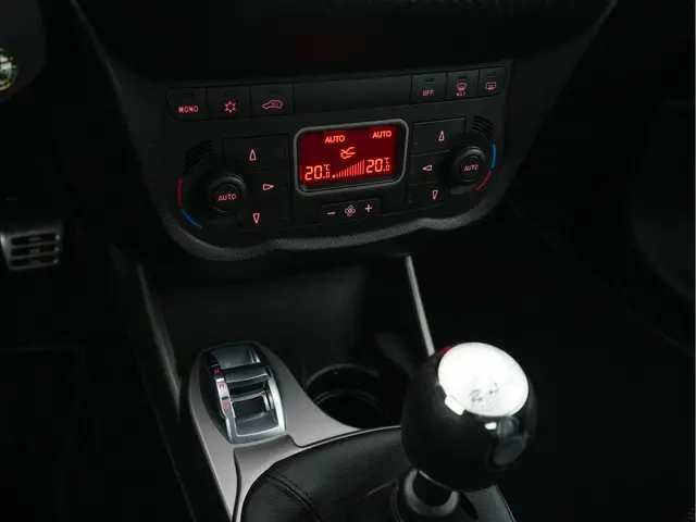 Alfa Romeo MiTo 1.3 JTDm ECO Esclusivo 2014 Diesel 14