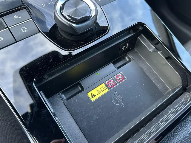 Toyota bZ4X Dynamic 71 kWh 2024 Elektrisch 28