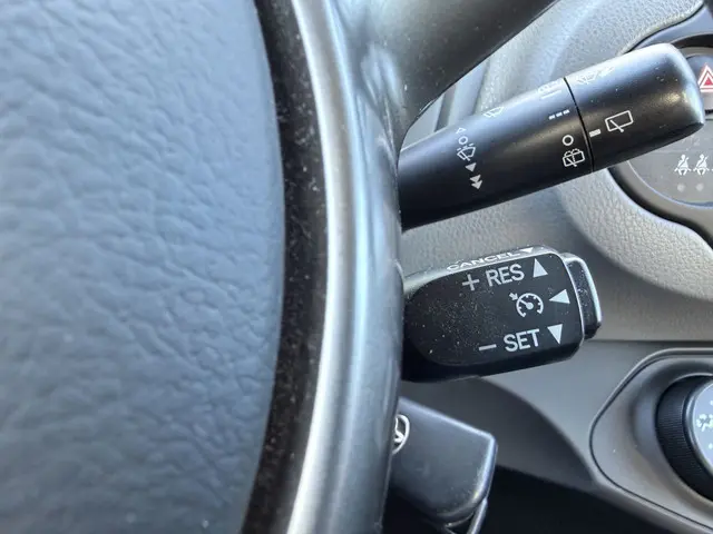 Toyota Yaris HB 1.0 VVt-i Aspiration 2015 Benzine 26