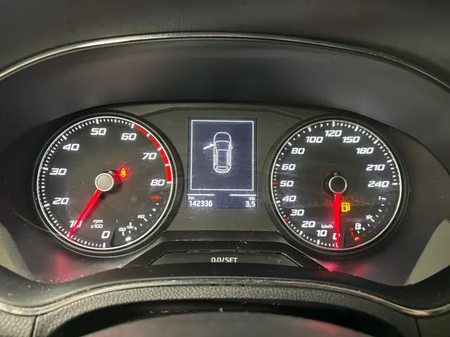 SEAT Arona 1.0 TSI Style Business Intense 2019 Benzine 12