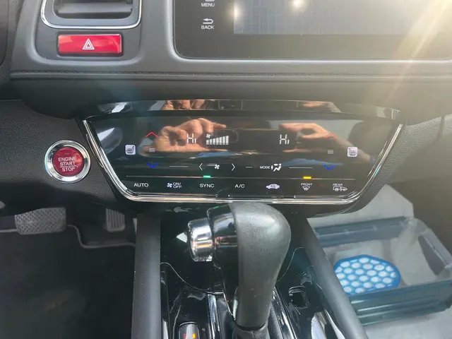 Honda HR-V 1.5 i-VTEC Executive 2015 Benzine 10