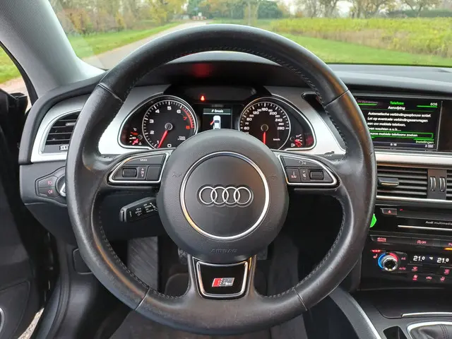 Audi A5 Coupé 1.8 TFSI Sport Edition 2015 Benzine 38