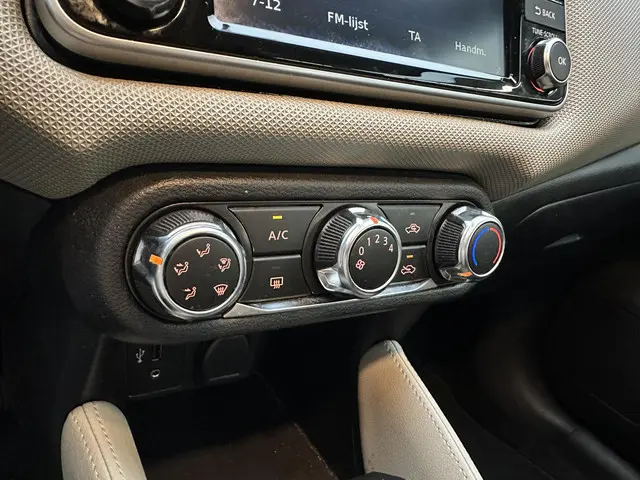 Nissan Micra 1.0L Acenta 2018 Benzine 19