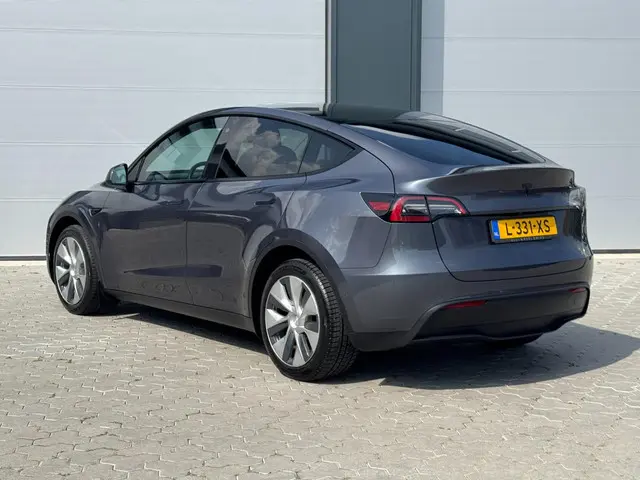 Tesla Model Y Long Range AWD 75 kWh 2021 Elektrisch 4