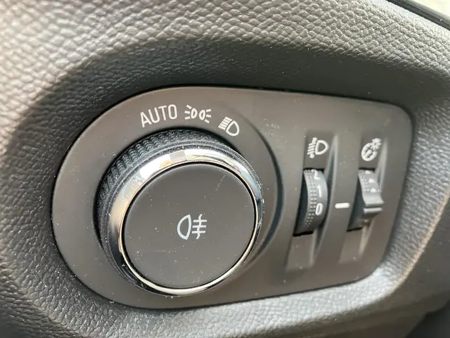 Opel Corsa-e Elegance 50 kWh 2022 Elektrisch 17