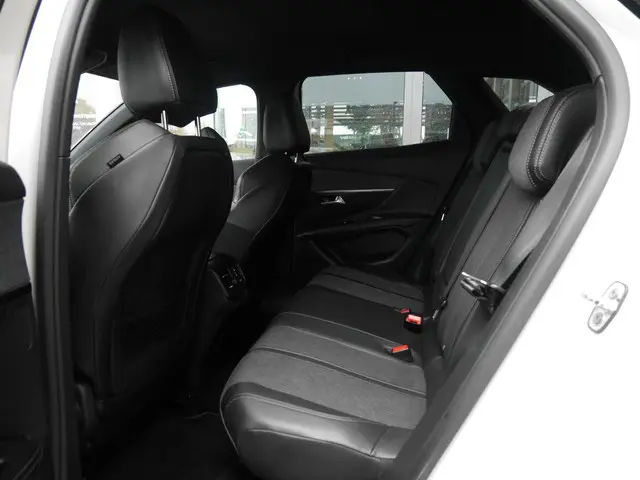 Peugeot 3008 1.2 PureTech GT Line 2017 Benzine 9