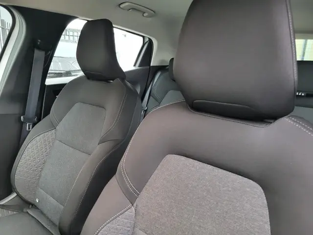 Renault Clio 1.0 2021 Benzine 27