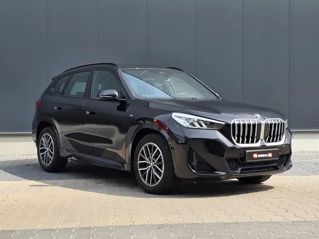 BMW X1 SDrive18i M-pakket/Camera/Navi/Cruise 2023 Benzine 3