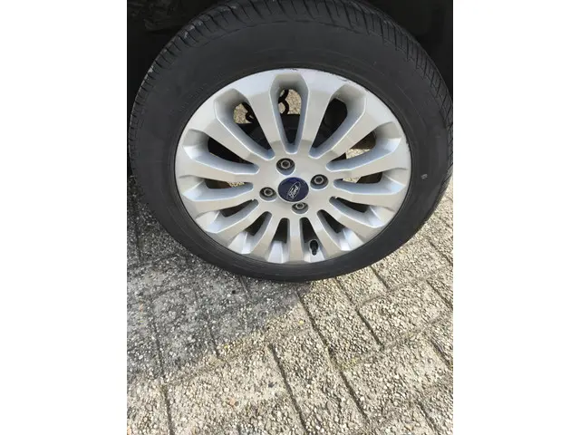 Ford Ka 1.2 Titanium X 2014 Benzine 9