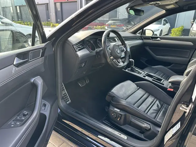Volkswagen Passat 1.4 TSI R-Line / Pano / Leder 2016 Benzine 9