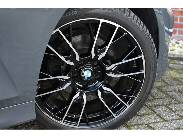 BMW 3 Serie Touring 320d M-Sport 2024 Diesel 9