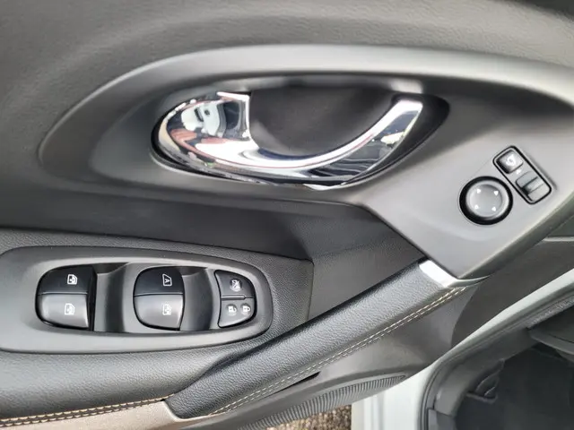 Renault Kadjar 1.2 TCe Bose 2015 Benzine 15