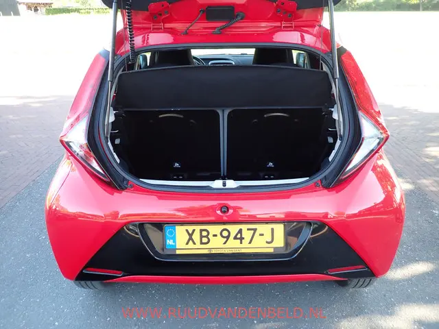 Toyota Aygo 1.0 VVT-i 2018 Benzine 26