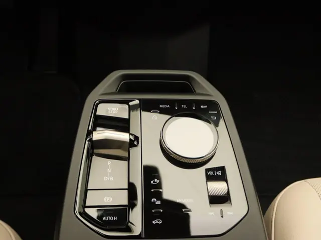 BMW iX xDrive40 2024 Elektrisch 17