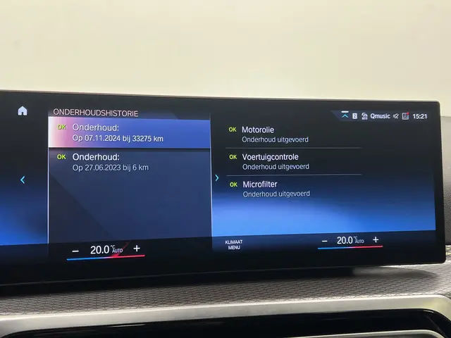 BMW 3 Serie Touring 318i 2023 Benzine 43