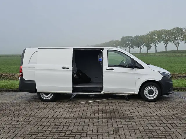 Mercedes-Benz Vito 114 2018 Diesel 13