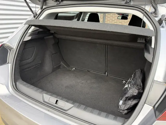 Peugeot 308 1.2 PureTech Style 2017 Benzine 21