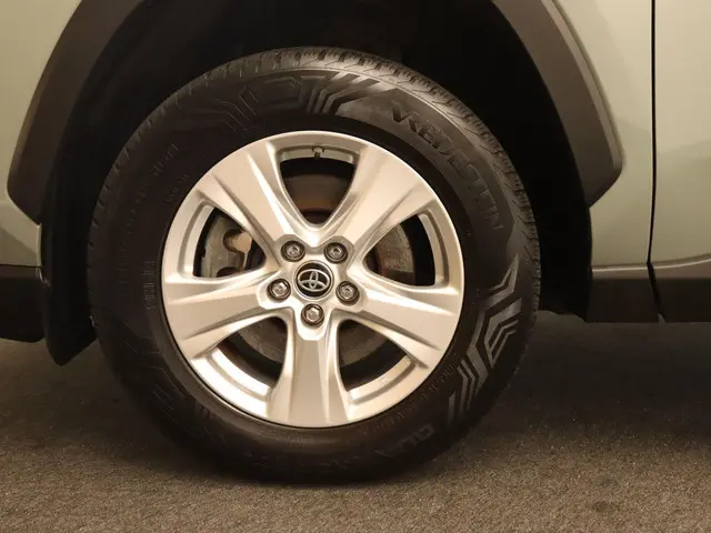 Toyota RAV4 2.5 Hybrid Dynamic 2021 Hybride Benzine 19