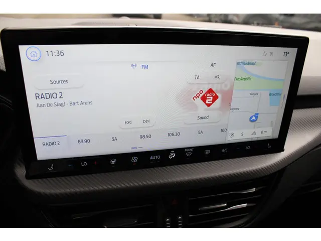 Ford Kuga 2.5 PHEV ST-Line X 2025 Hybride Benzine 31