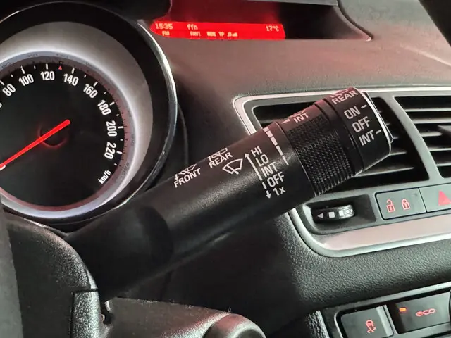 Opel Meriva 1.4 Turbo Cosmo 2015 Benzine 32