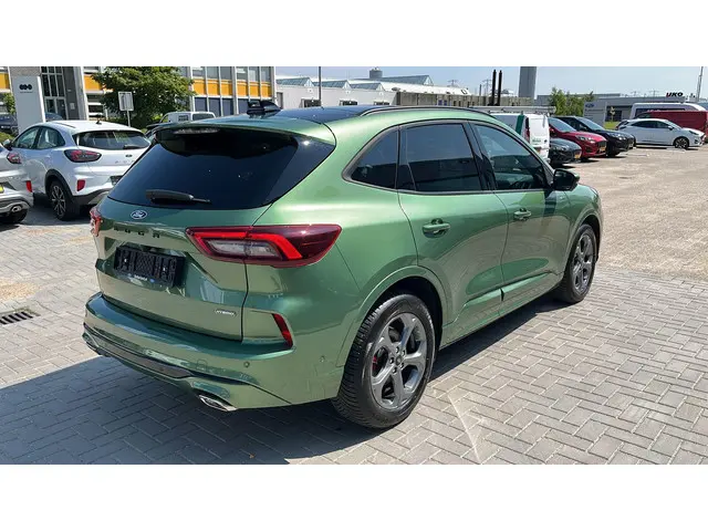 Ford Kuga 2.5 FHEV ST-Line X 2024 Hybride Benzine 9