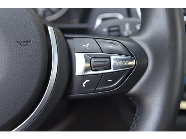 BMW 1 Serie 118i High Executive 2017 Benzine 15