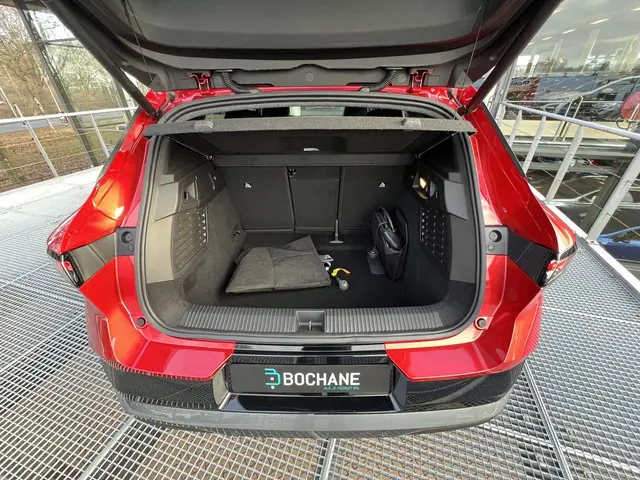 Mitsubishi Eclipse Cross Intense 87 kWh 2025 Elektrisch 9