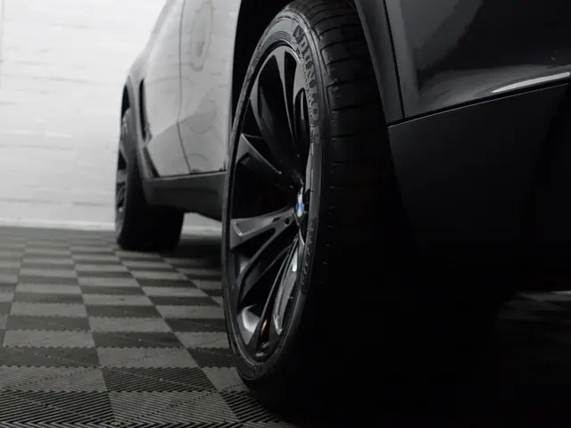 BMW X5 xDrive35i M Sport Aut- 2016 Benzine 36