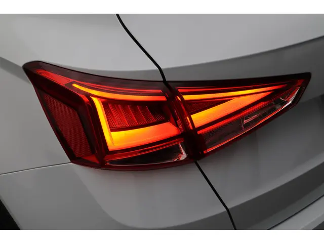 SEAT Arona 1.0 TSI Style Business Intense 2019 Benzine 25