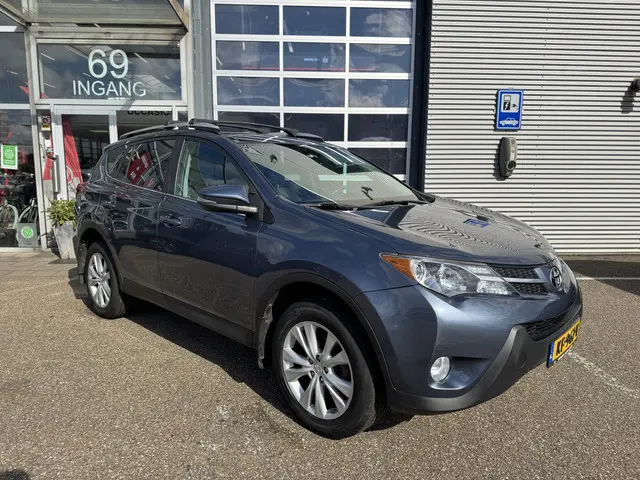 Toyota RAV4 2.5 Limited 4WD Automaat 2013 Benzine 11