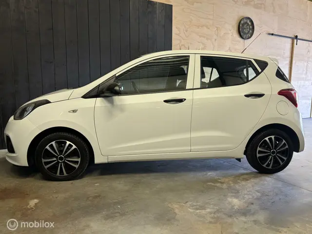 Hyundai i10 1.0i i-Drive 2015 Benzine 14