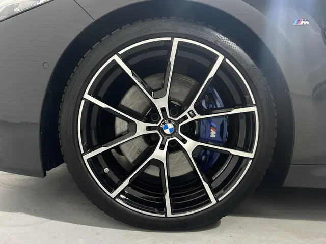 BMW 8 Serie 840d Coupe X-Drive M Sport 2021 Diesel 28