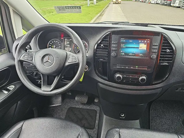 Mercedes-Benz Vito 114 CDI TOURER 2023 Diesel 8