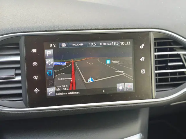 Peugeot 308 1.2 Automaat PureTech Allure NAVI 2017 Benzine 18