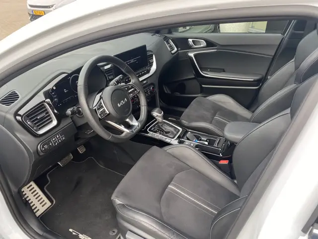 Kia ProCeed 1.5 T-GDi GT-Line 2023 Benzine 8