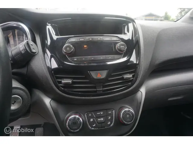Opel KARL 1.0 ecoFLEX Innovation 2016 Benzine 8