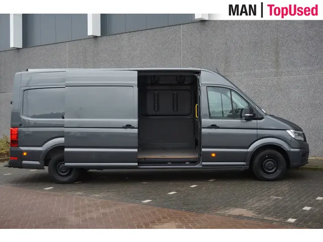 Volkswagen Crafter 35 2.0 TDI L4H3 Highline 2022 Diesel 33