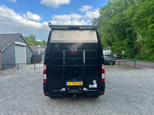 Renault Master T35 2.3 dCi L2H3 Energy 2018 Diesel 4