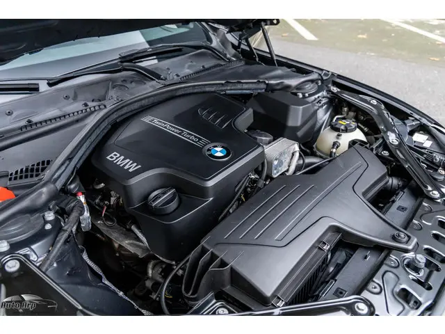 BMW 4 Serie Cabrio 428i 2014 Benzine 41