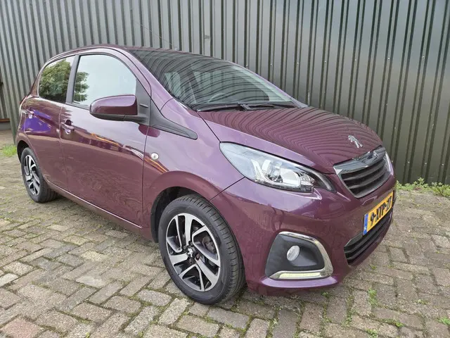 Peugeot 108 1.0 VTi Allure 2014 Benzine 6