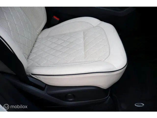 Mercedes-Benz M-Klasse 500 2013 Benzine 71