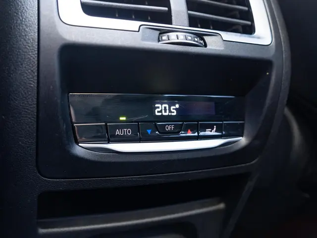 BMW iX3 High Executive 80 kWh 2022 Elektrisch 38