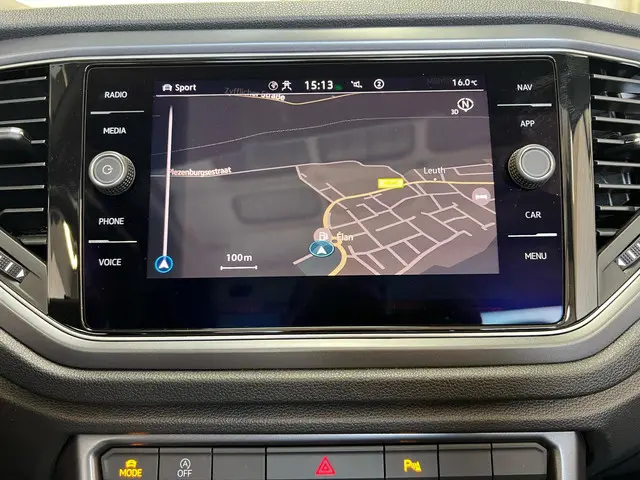 Volkswagen T-Roc Cabrio 1.5 TSI R-Line 2021 Benzine 28
