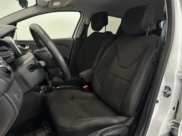 Renault Clio Estate 0.9 TCe 90 Limited 2018 Benzine 7