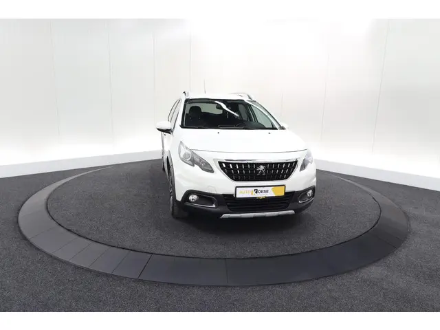 Peugeot 2008 PureTech 130 Allure 2019 Benzine 70