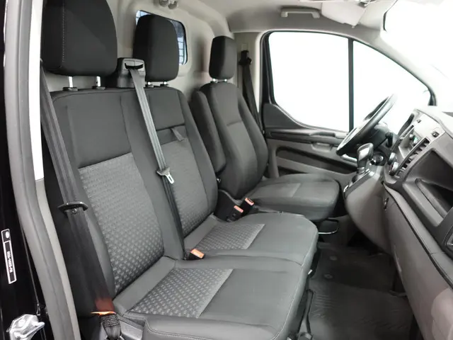 Ford Transit Custom 131pk Automaat L1H1 2020 Diesel 13