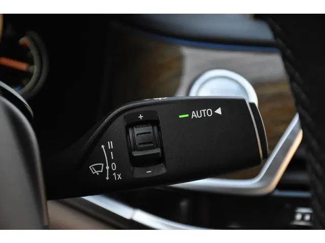 BMW 7 Serie 740Li High Executive 2015 Benzine 42