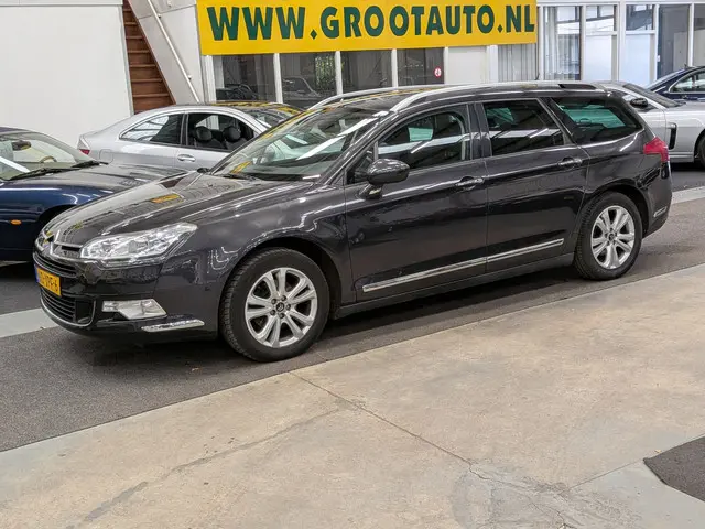Citroën C5 Tourer 1.6 THP Business 2012 Benzine